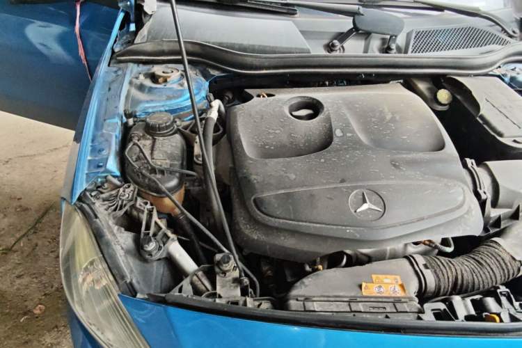 Used Mercedes-Benz A-Class 2013 A 180 Fashion Model Engine Bay Right
