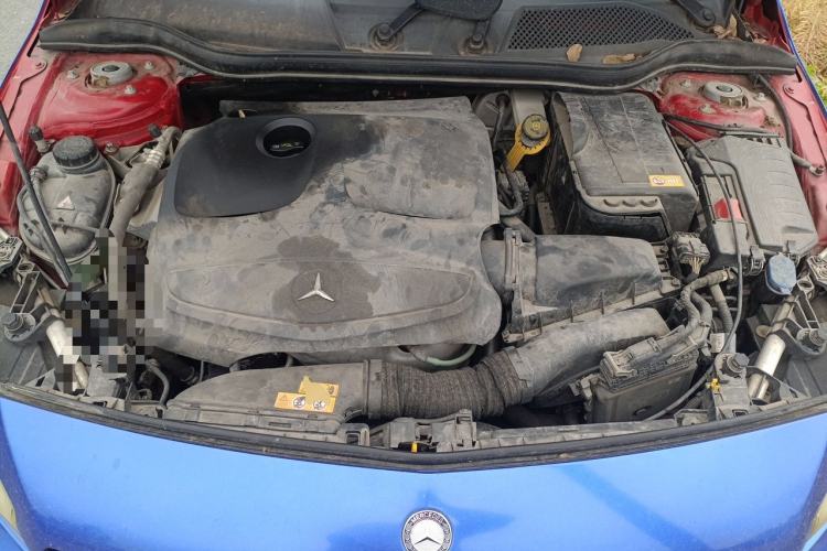 Used Mercedes-Benz A-Class 2013 A 180 Fashion Model Engine Bay