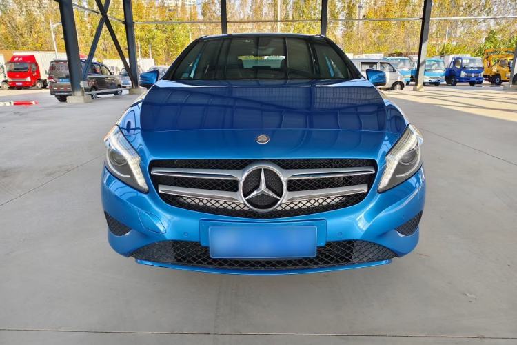 Used Mercedes-Benz A-Class 2013 A 200 Urban Edition Exterior 1
