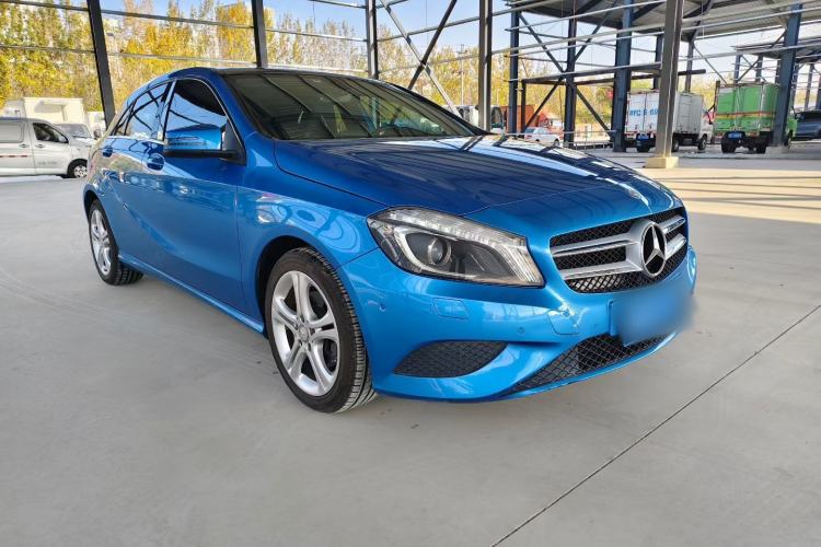 Used Mercedes-Benz A-Class 2013 A 200 Urban Edition Exterior 2