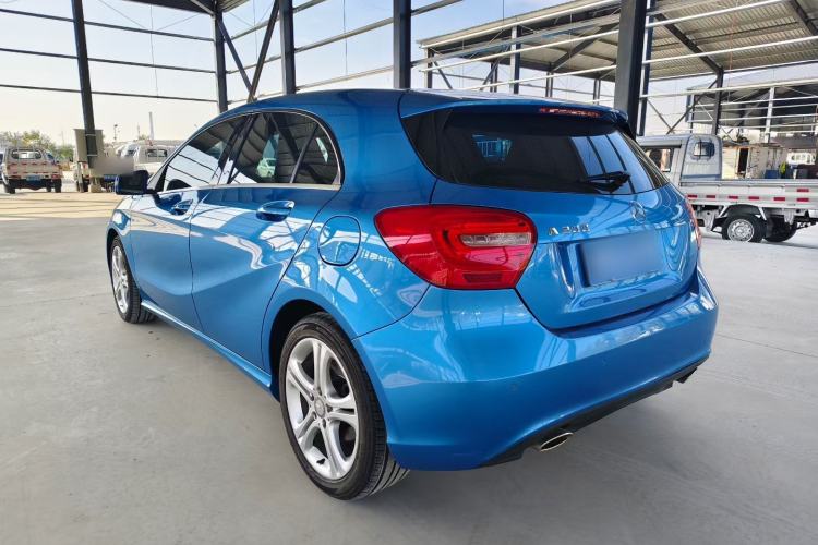 Used Mercedes-Benz A-Class 2013 A 200 Urban Edition Exterior 3