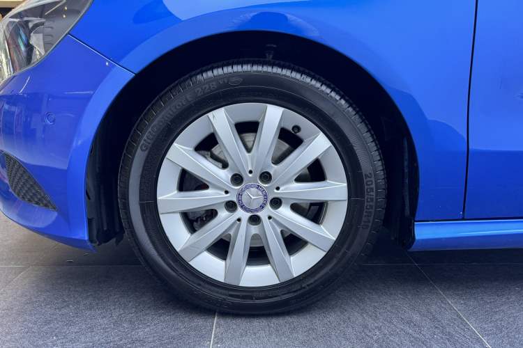 Used Mercedes-Benz A-Class 2013 A 180 Fashion Model Exterior 6