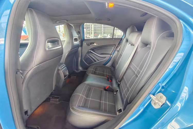 Used Mercedes-Benz A-Class 2013 A 200 Urban Edition Interior 3