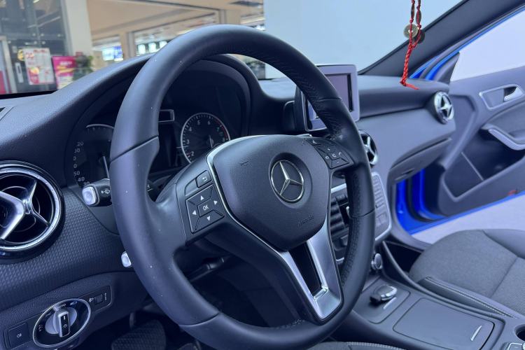 Used Mercedes-Benz A-Class 2013 A 180 Fashion Model Interior 3