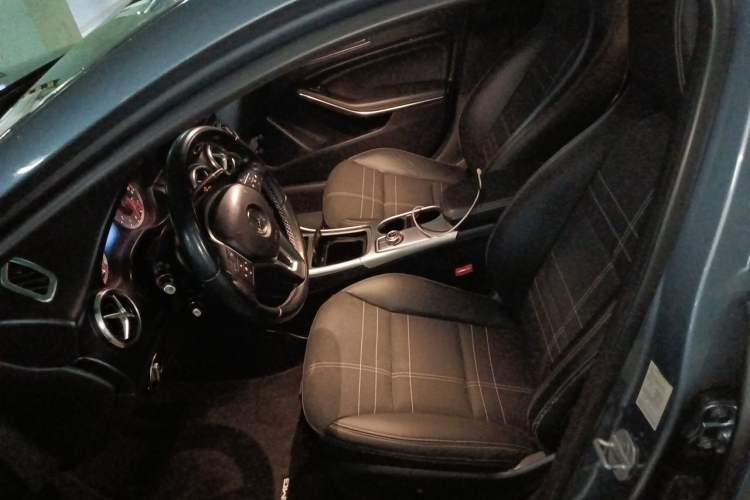 Used Mercedes-Benz A-Class 2013 A 200 Urban Edition Left Front Seat