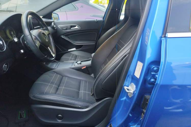 Used Mercedes-Benz A-Class 2013 A 200 Urban Edition Left Front Seat