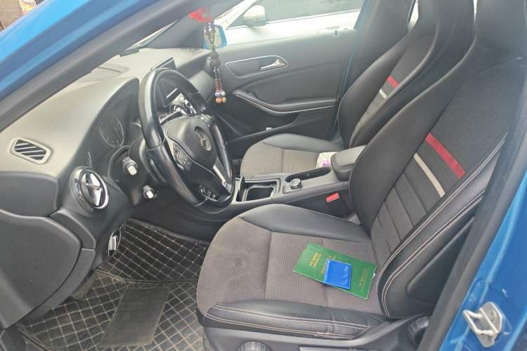 Used Mercedes-Benz A-Class 2013 A 180 Fashion Model Left Front Seat