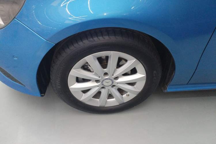 Used Mercedes-Benz A-Class 2013 A 180 Fashion Model Left Front Wheel Hub