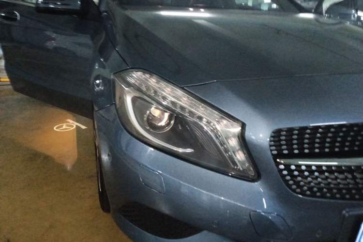 Used Mercedes-Benz A-Class 2013 A 200 Urban Edition Right Front Headlight