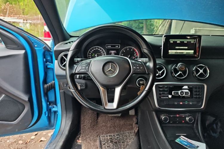 Used Mercedes-Benz A-Class 2013 A 180 Fashion Model Steering Wheel