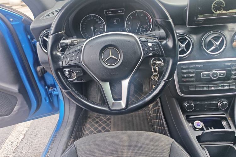 Used Mercedes-Benz A-Class 2013 A 180 Fashion Model Steering Wheel