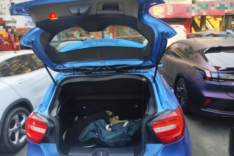 Used Mercedes-Benz A-Class 2013 A 200 Urban Edition Trunk