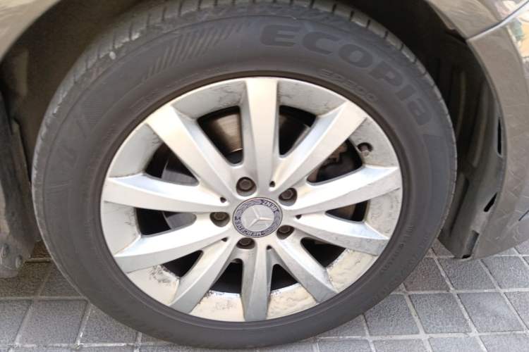 Used Mercedes-Benz A-Class 2013 A 180 Fashion Model Right Front Wheel Hub