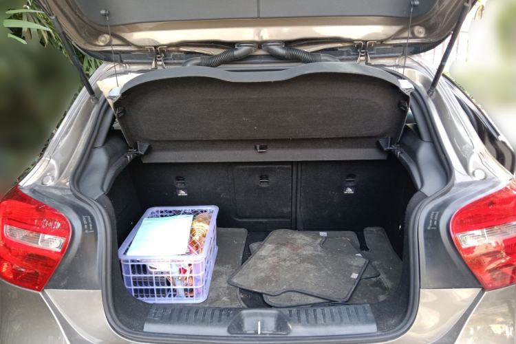 Used Mercedes-Benz A-Class 2013 A 180 Fashion Model Trunk