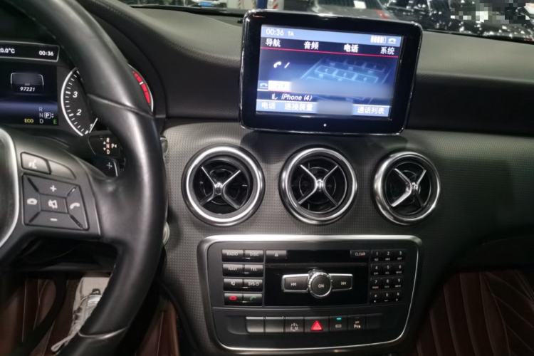 Used Mercedes-Benz A-Class 2013 A 180 Fashion Model Audio And AC Panel