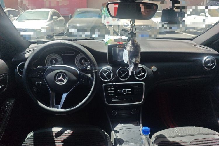 Used Mercedes-Benz A-Class 2013 A 200 Urban Edition Center Console