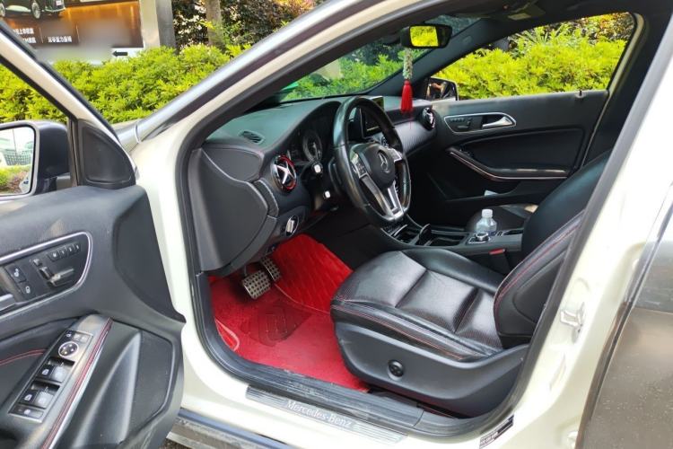 Used Mercedes-Benz A-Class 2013 A 260 Sport model Driver Seat