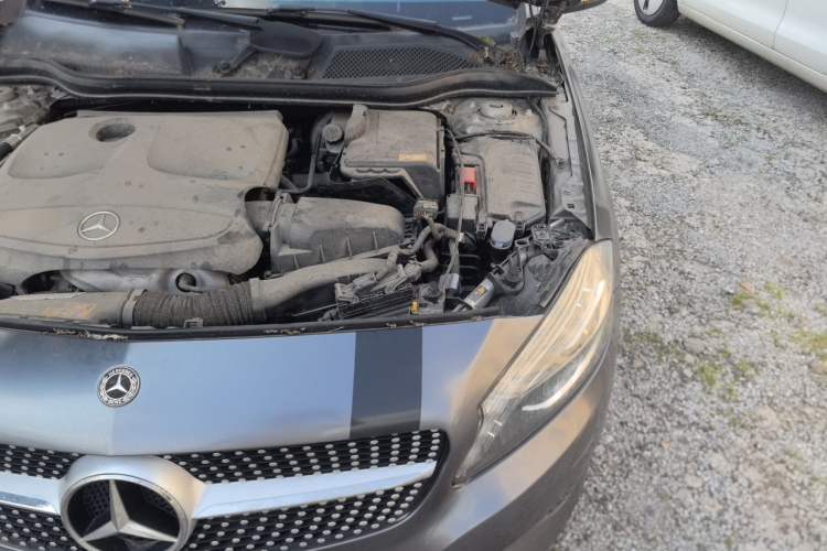 Used Mercedes-Benz A-Class 2013 A 200 Urban Edition Engine Bay Left
