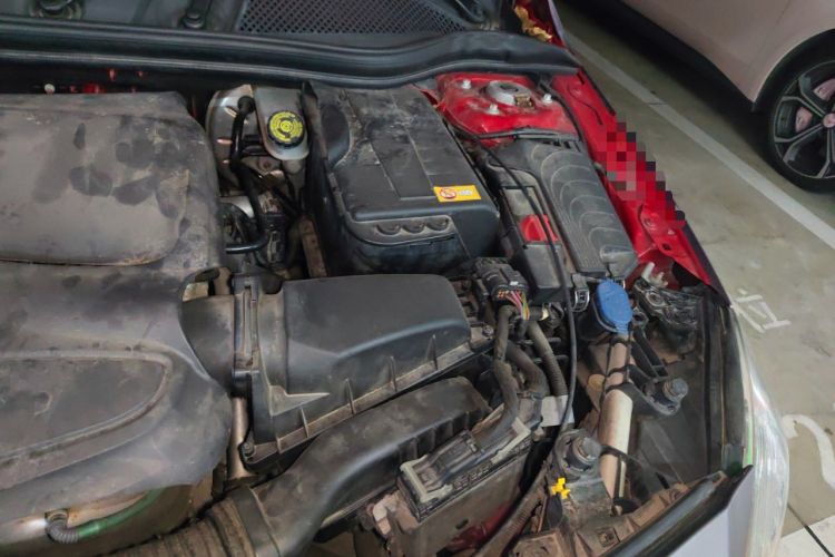 Used Mercedes-Benz A-Class 2013 A 180 Fashion Model Engine Bay Left