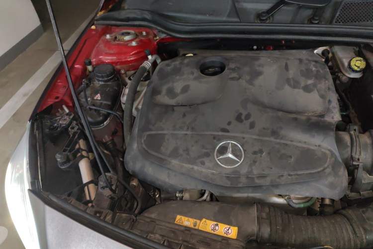 Used Mercedes-Benz A-Class 2013 A 180 Fashion Model Engine Bay Right