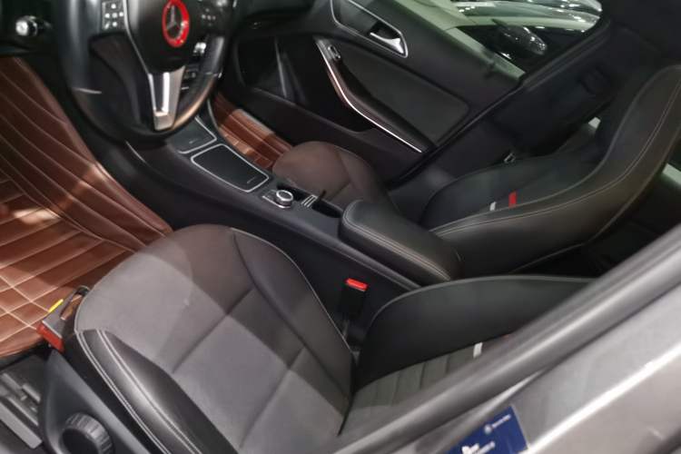 Used Mercedes-Benz A-Class 2013 A 180 Fashion Model Left Front Seat