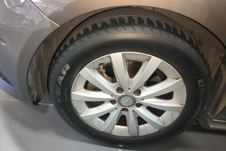 Used Mercedes-Benz A-Class 2013 A 180 Fashion Model Left Front Wheel Hub