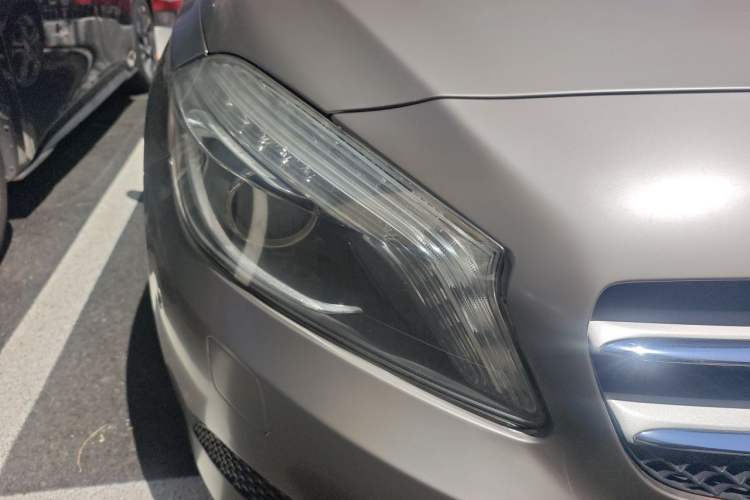 Used Mercedes-Benz A-Class 2013 A 200 Urban Edition Right Front Headlight