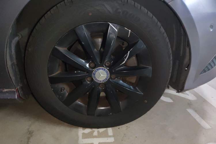 Used Mercedes-Benz A-Class 2013 A 180 Fashion Model Right Front Wheel Hub