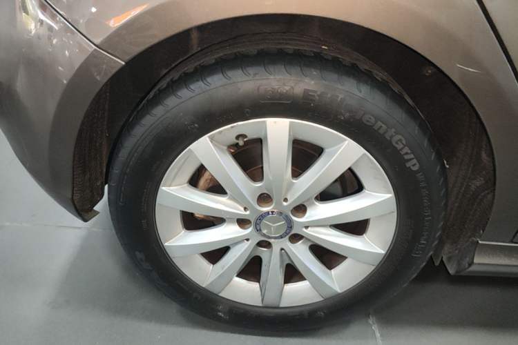 Used Mercedes-Benz A-Class 2013 A 180 Fashion Model Right Rear Wheel Hub