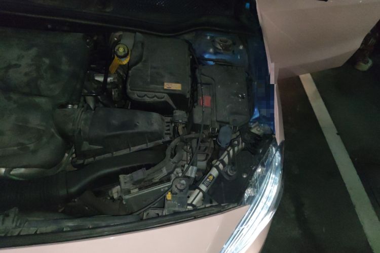 Used Mercedes-Benz A-Class 2013 A 200 Urban Edition Engine Bay Left