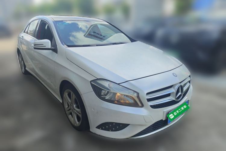 Used Mercedes-Benz A-Class 2013 A 180 Fashion Model Front Right 45 Deg