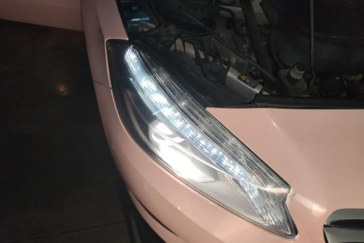 Used Mercedes-Benz A-Class 2013 A 200 Urban Edition Right Front Headlight