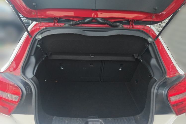 Used Mercedes-Benz A-Class 2013 A 180 Fashion Model Trunk