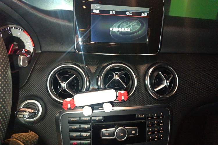 Used Mercedes-Benz A-Class 2013 A 200 Urban Edition Audio And AC Panel