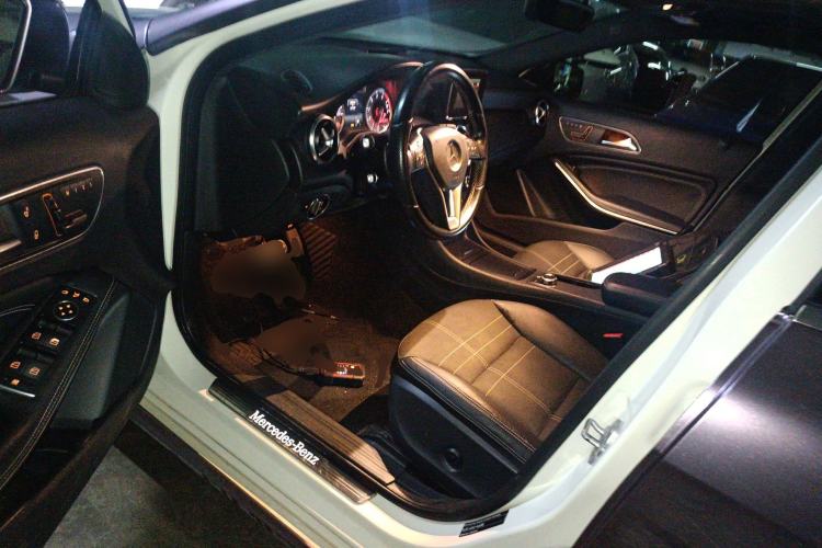 Used Mercedes-Benz A-Class 2013 A 200 Urban Edition Driver Seat