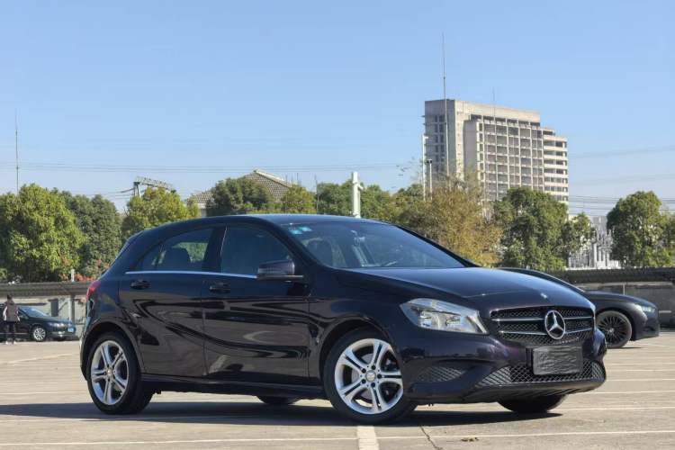 Used Mercedes-Benz A-Class 2013 A 180 Fashion Model Exterior 2