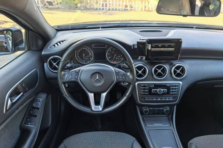Used Mercedes-Benz A-Class 2013 A 180 Fashion Model Interior 2