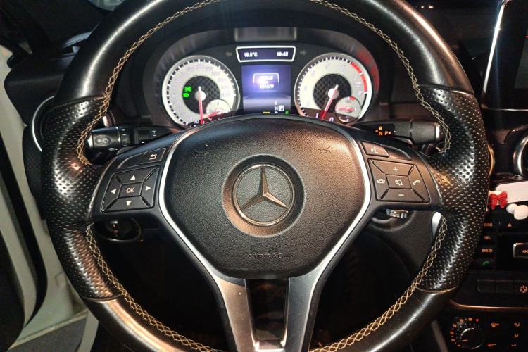 Used Mercedes-Benz A-Class 2013 A 200 Urban Edition Steering Wheel