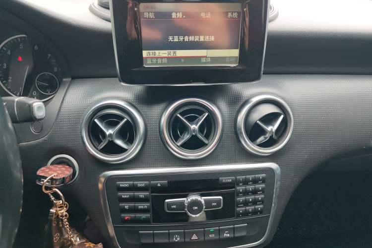 Used Mercedes-Benz A-Class 2013 A 180 Fashion Model Audio And AC Panel