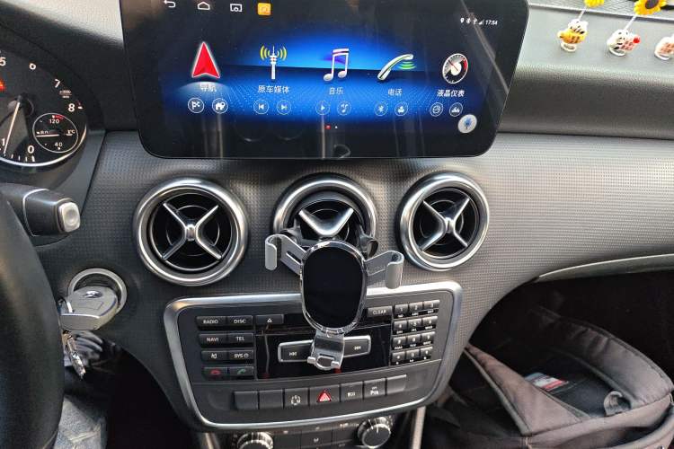 Used Mercedes-Benz A-Class 2013 A 180 Fashion Model Audio And AC Panel