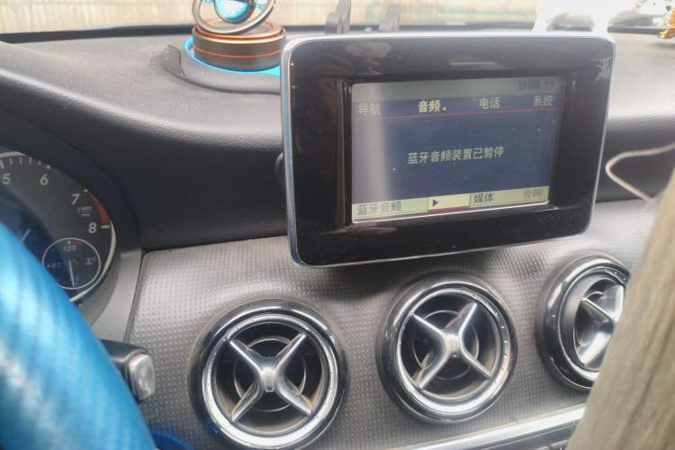Used Mercedes-Benz A-Class 2013 A 180 Fashion Model Audio And AC Panel