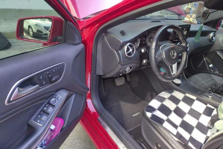 Used Mercedes-Benz A-Class 2013 A 200 Urban Edition Driver Seat