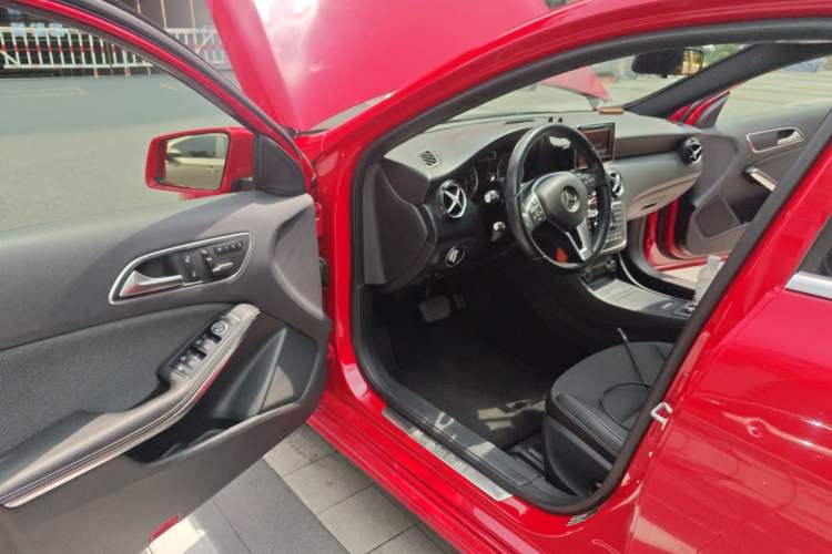 Used Mercedes-Benz A-Class 2013 A 180 Fashion Model Driver Seat
