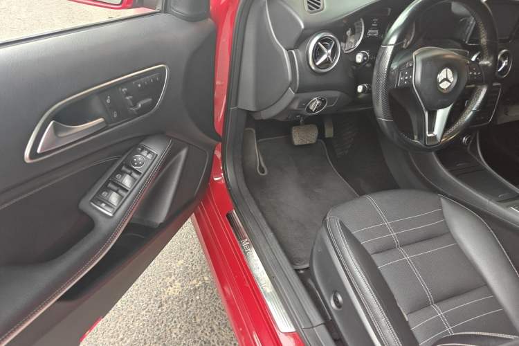 Used Mercedes-Benz A-Class 2013 A 200 Urban Edition Driver Seat
