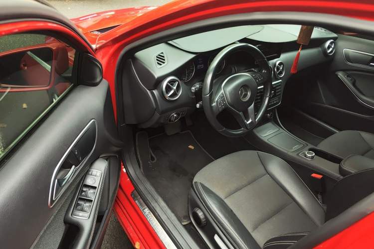 Used Mercedes-Benz A-Class 2013 A 180 Fashion Model Driver Seat