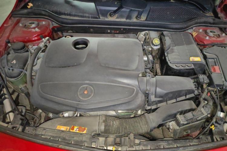 Used Mercedes-Benz A-Class 2013 A 180 Fashion Model Engine Bay