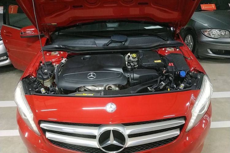 Used Mercedes-Benz A-Class 2013 A 200 Urban Edition Engine Bay