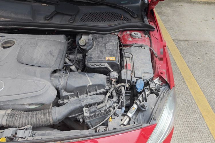Used Mercedes-Benz A-Class 2013 A 200 Urban Edition Engine Bay Left