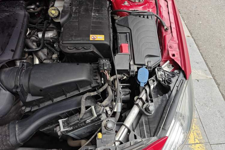 Used Mercedes-Benz A-Class 2013 A 180 Fashion Model Engine Bay Left