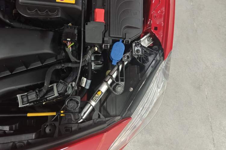 Used Mercedes-Benz A-Class 2013 A 200 Urban Edition Engine Bay Left